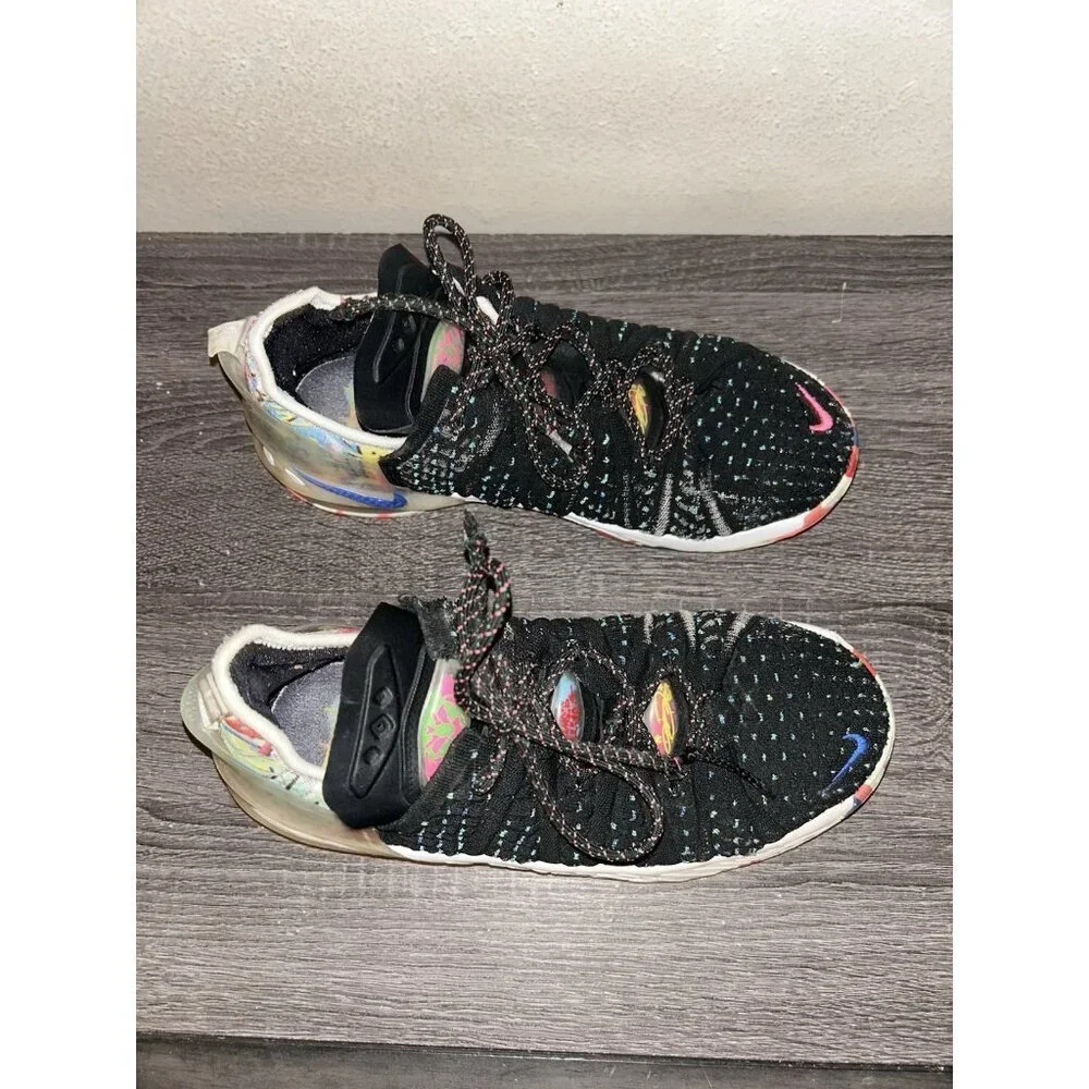 Nike kids athletic